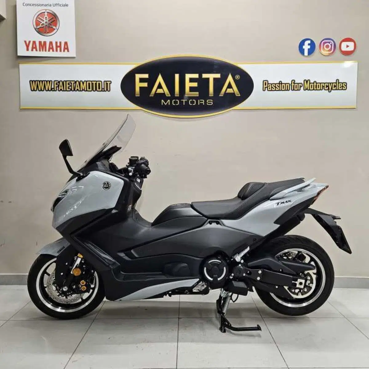 Yamaha T-Max 560 Tech Max (2025 - 26)