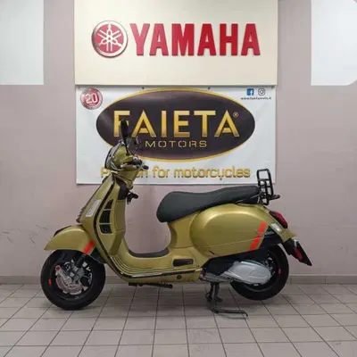 Vespa GTS 300 Super Sport (2023 - 24) usata