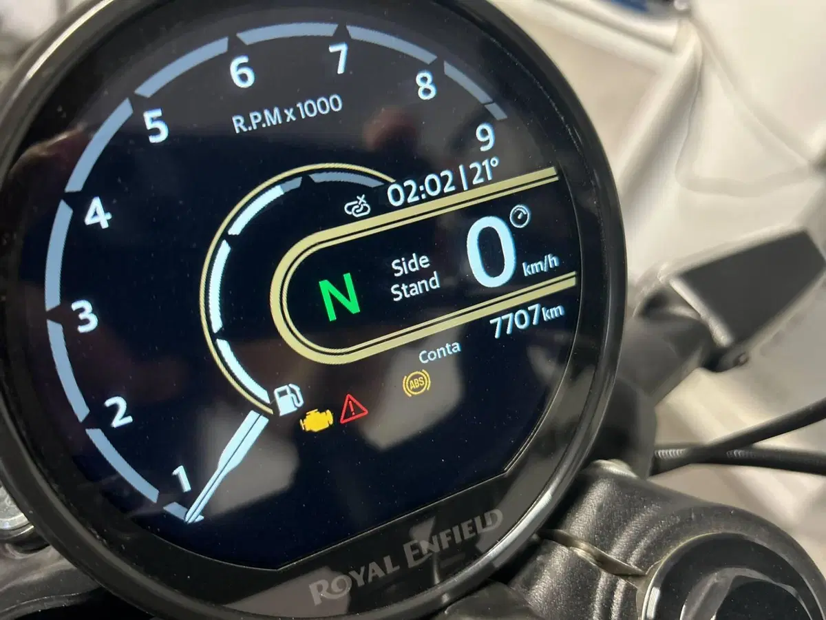 Royal Enfield Guerrilla 450 (2024 - 26) (5)
