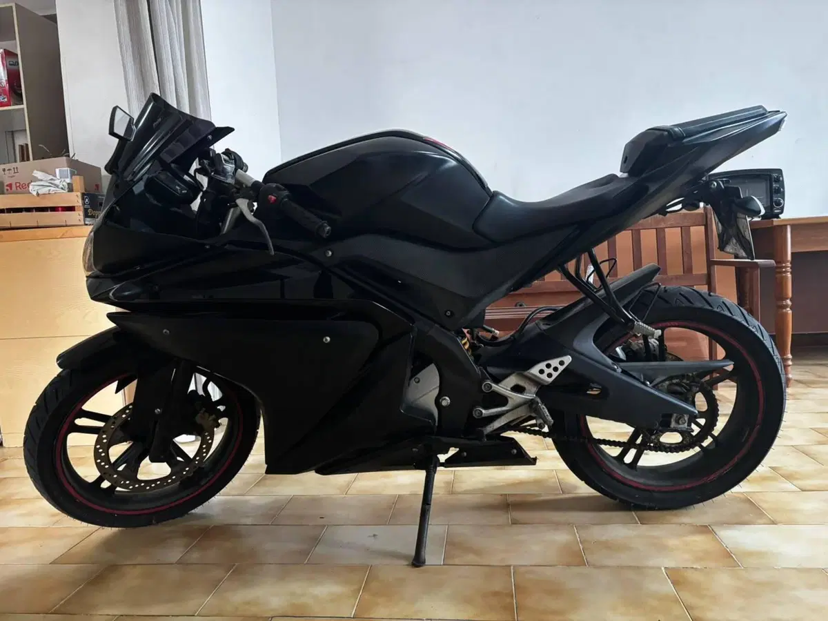Yamaha YZF R125 (2008 - 13) (10)