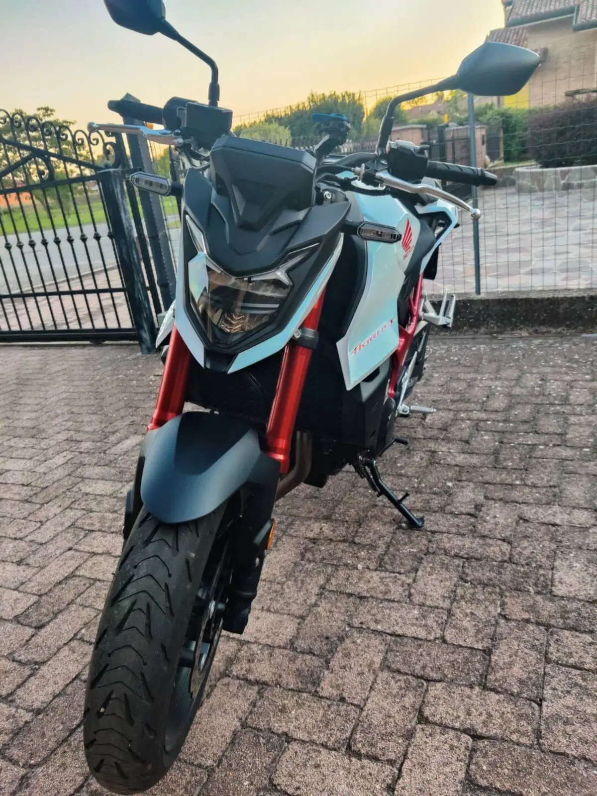 Honda CB 750 Hornet (2023 - 24) (6)