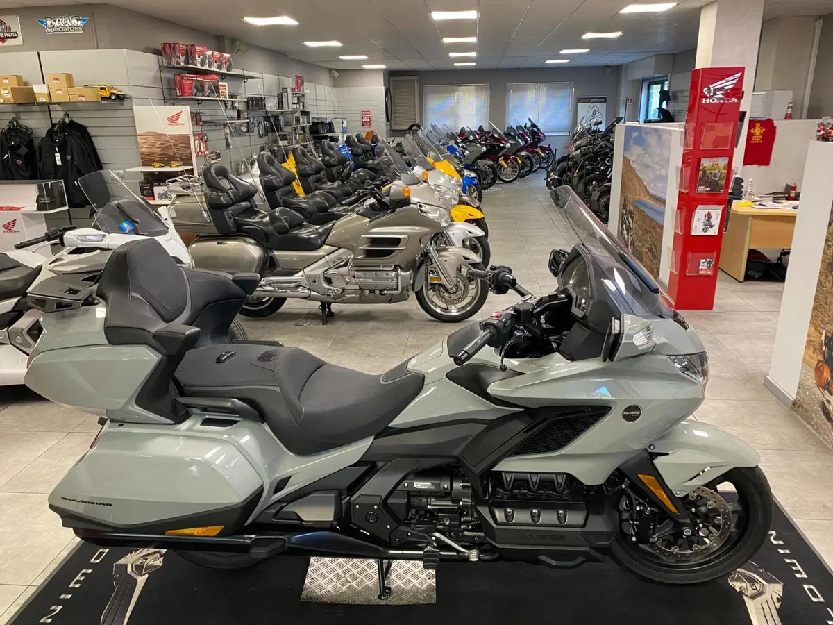 Honda GL 1800 Gold Wing Tour (2025 - 26) (9)