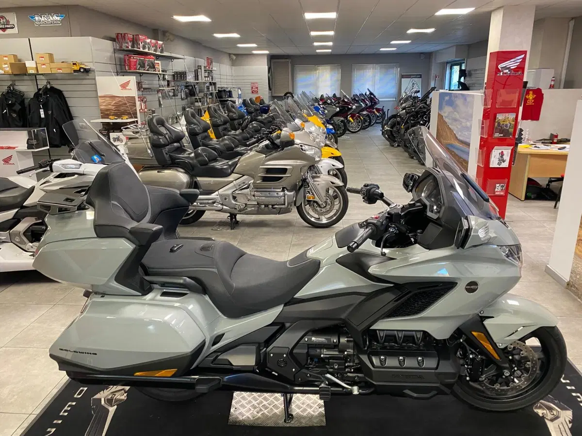 Honda GL 1800 Gold Wing Tour (2025 - 26) (11)