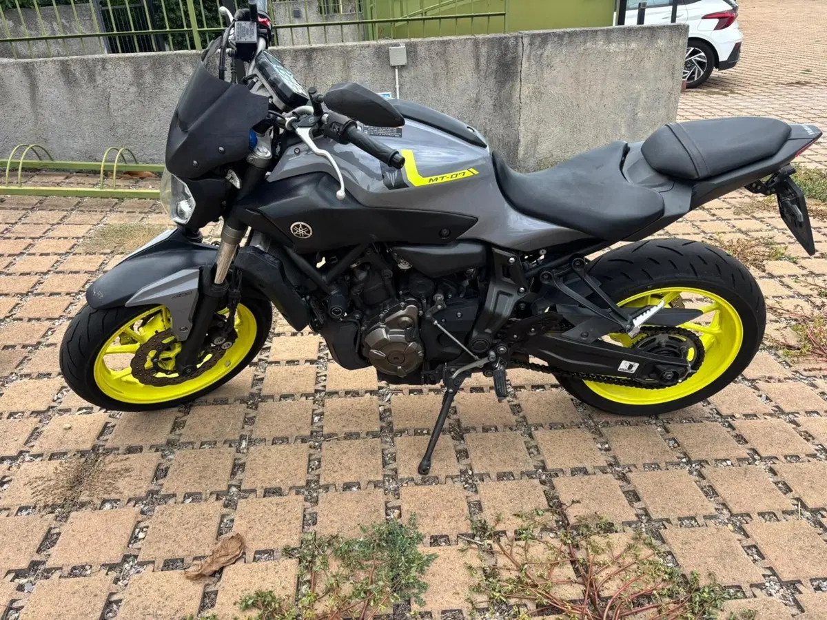 Yamaha MT-07 (2017 - 18) (2)