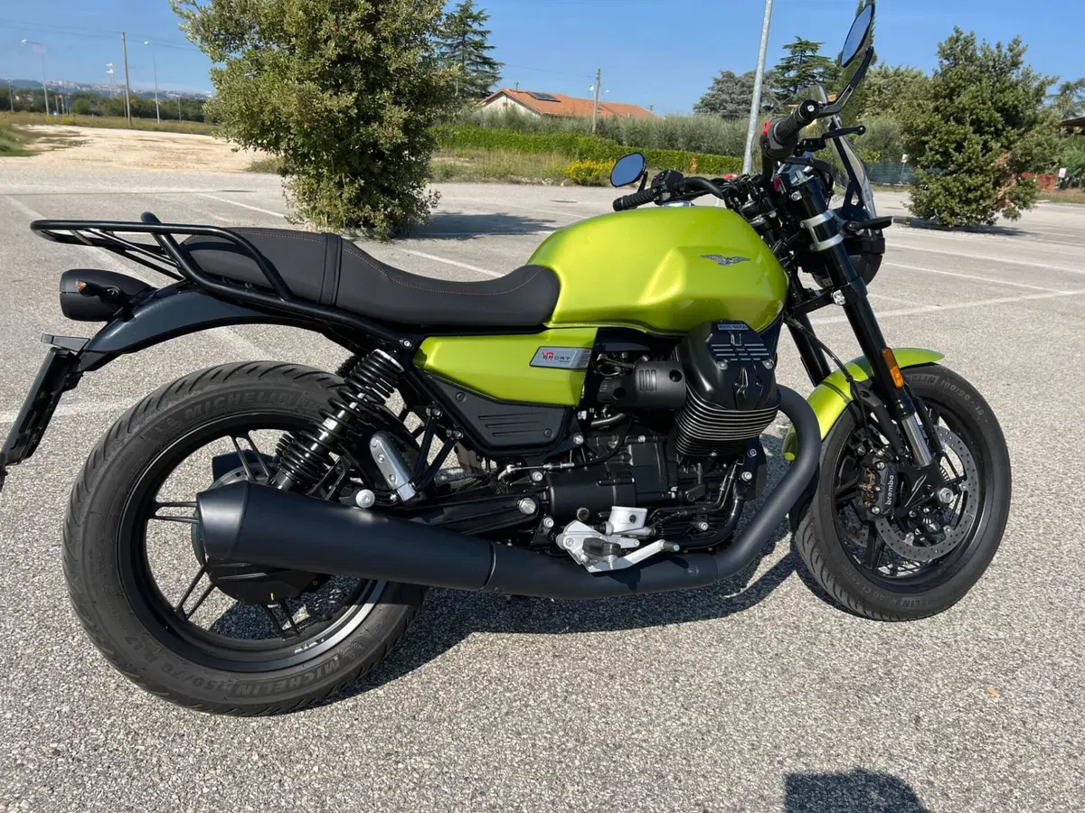 Moto Guzzi V7 Sport (2025 - 26) (3)
