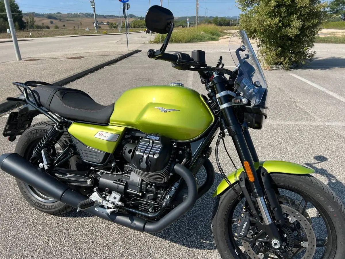Moto Guzzi V7 Sport (2025 - 26) (5)