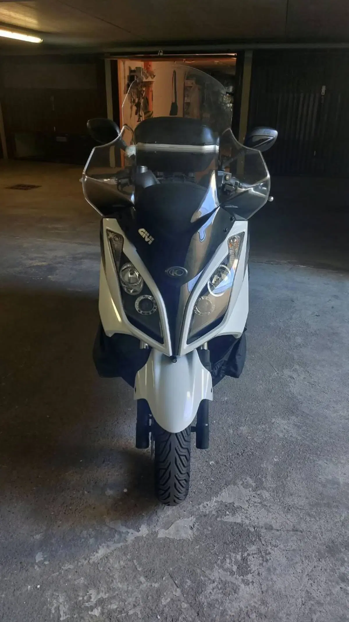 Kymco Downtown 200i (2009 - 16)