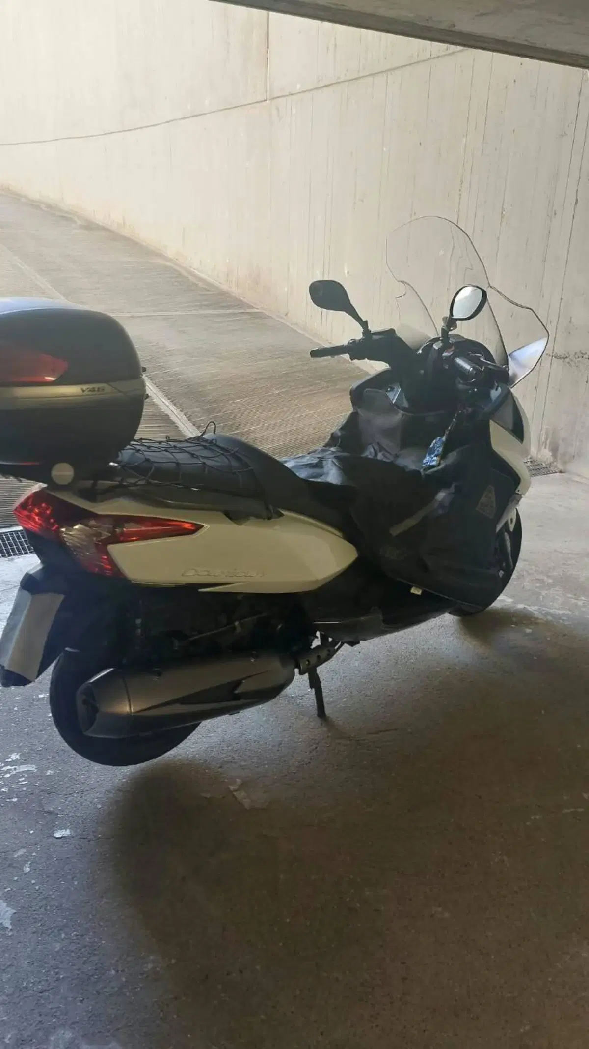 Kymco Downtown 200i (2009 - 16) (2)
