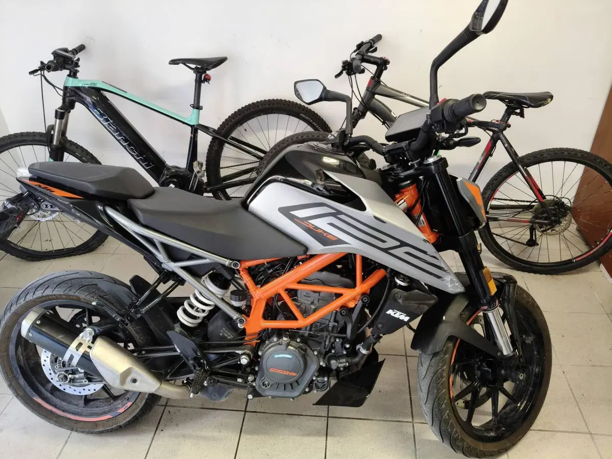 KTM 125 Duke (2021 - 23) (5)