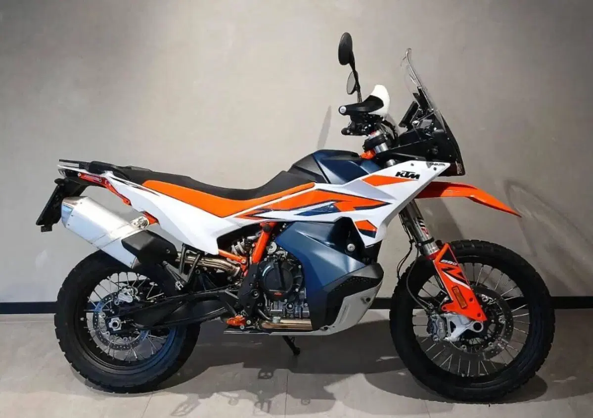 KTM 890 Adventure R (2023 - 24) (3)