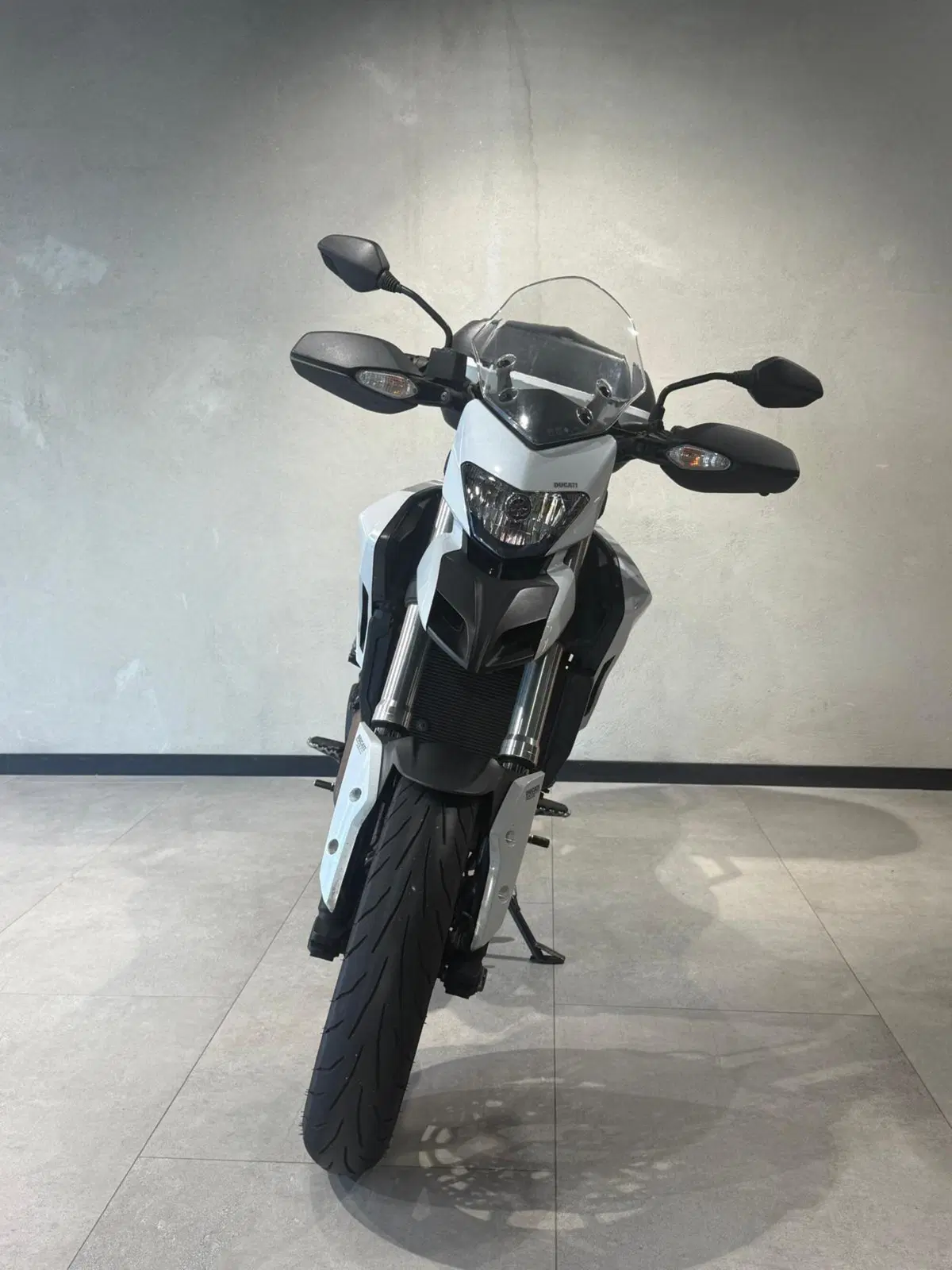 Ducati Hyperstrada 821 (2013 - 15) (5)