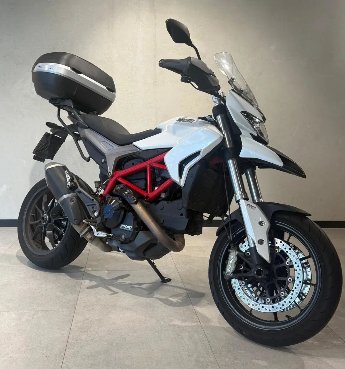 Ducati Hyperstrada 821 (2013 - 15) (3)