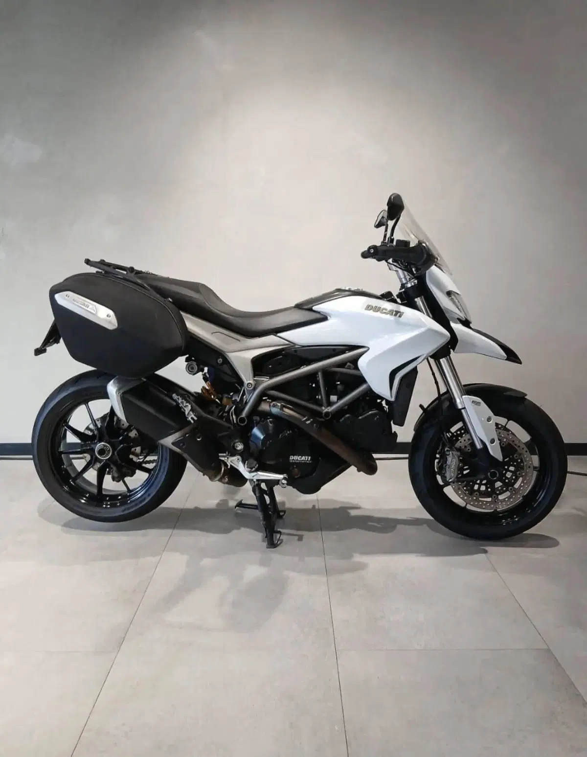 Ducati Hyperstrada 821 (2013 - 15)