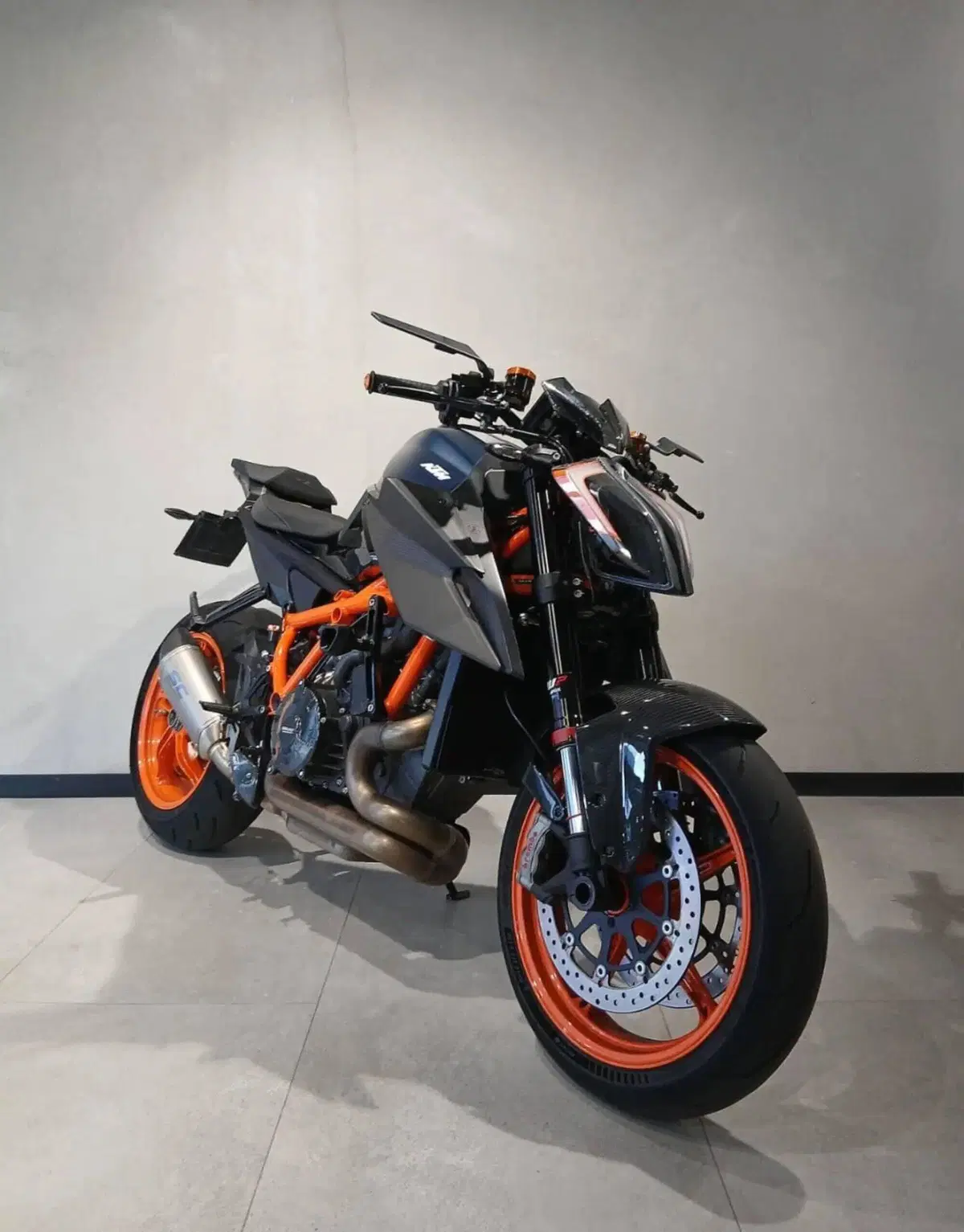 KTM 1290 Super Duke R (2021 - 23) (2)