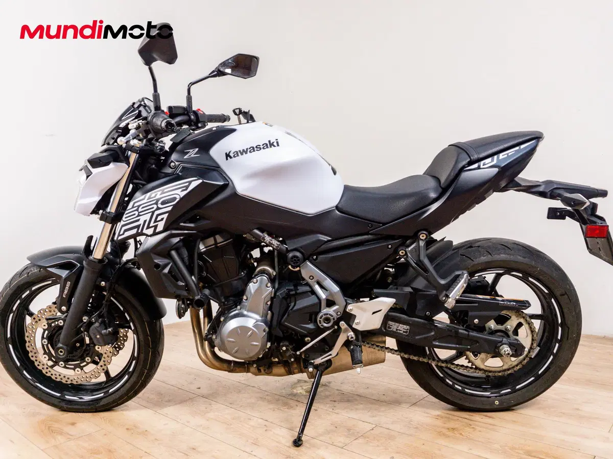 Kawasaki Z 650 (2020) (6)