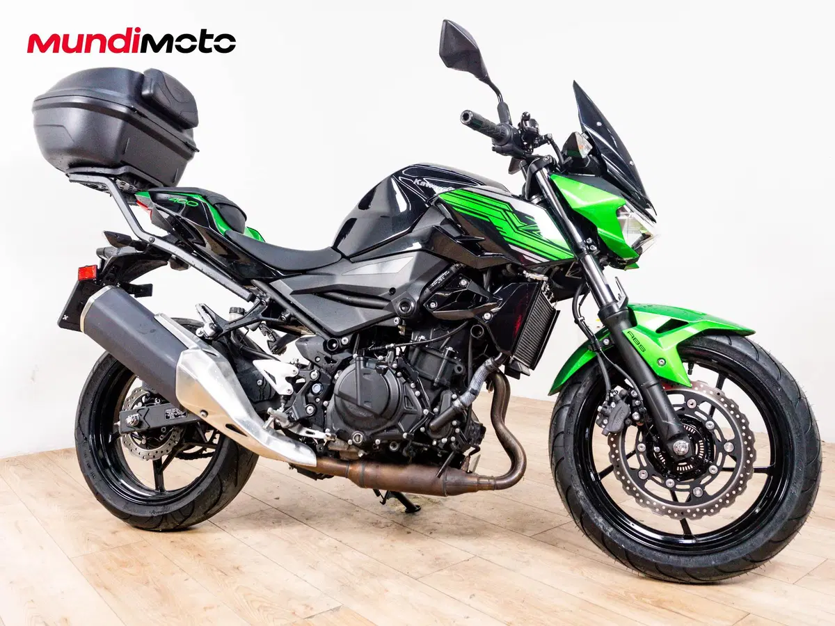 Kawasaki Z 400 (2023) (2)