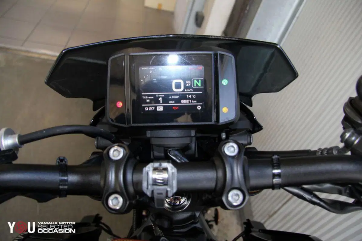 Yamaha MT-09 SP (2021 - 23) (5)