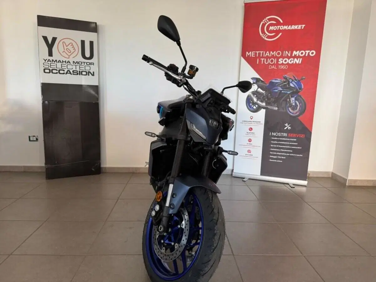 Yamaha MT-09 Y-AMT (2024 - 26) (3)