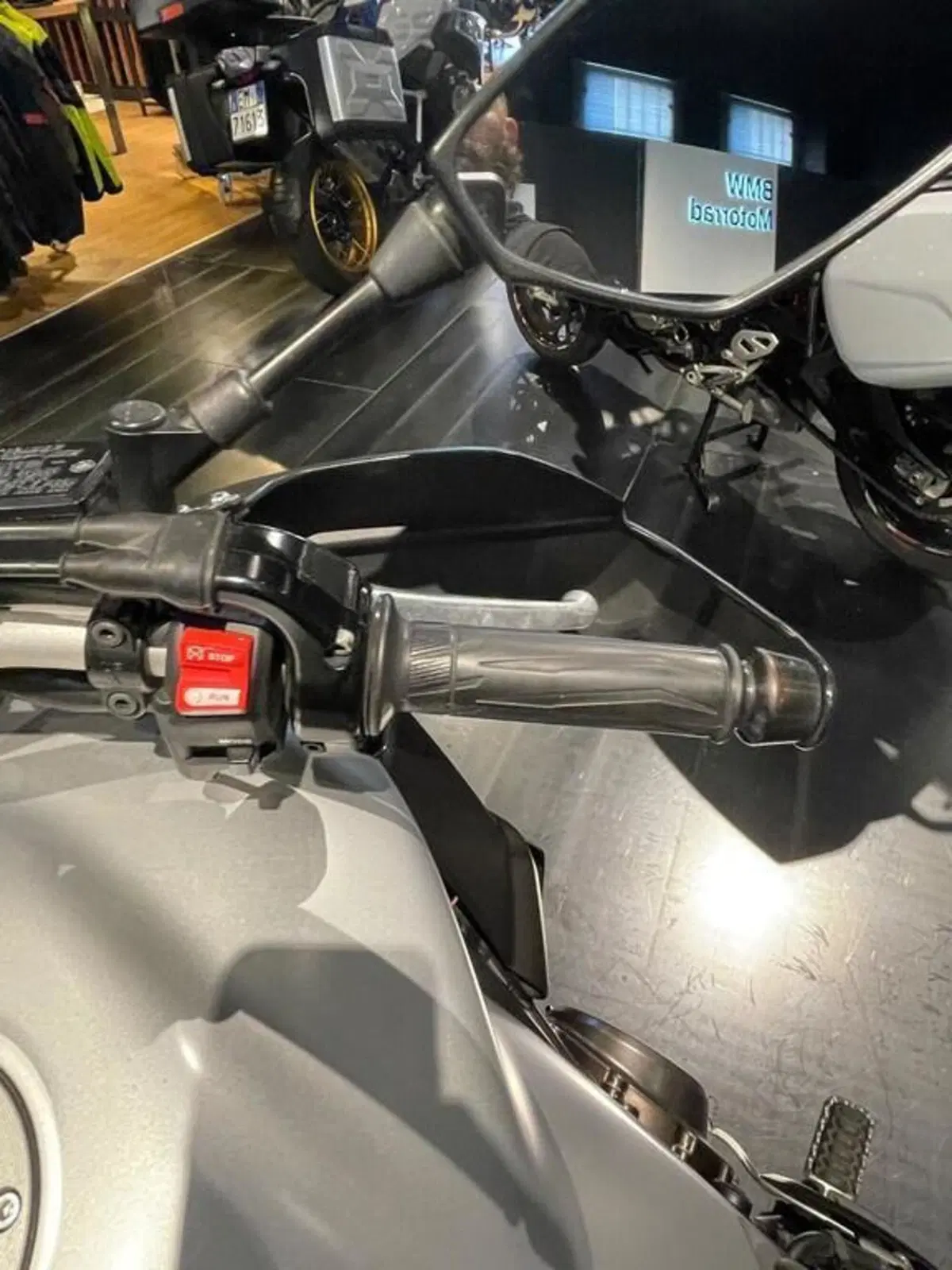 Yamaha XT1200Z Super Ténéré ABS (2015 - 16) (6)