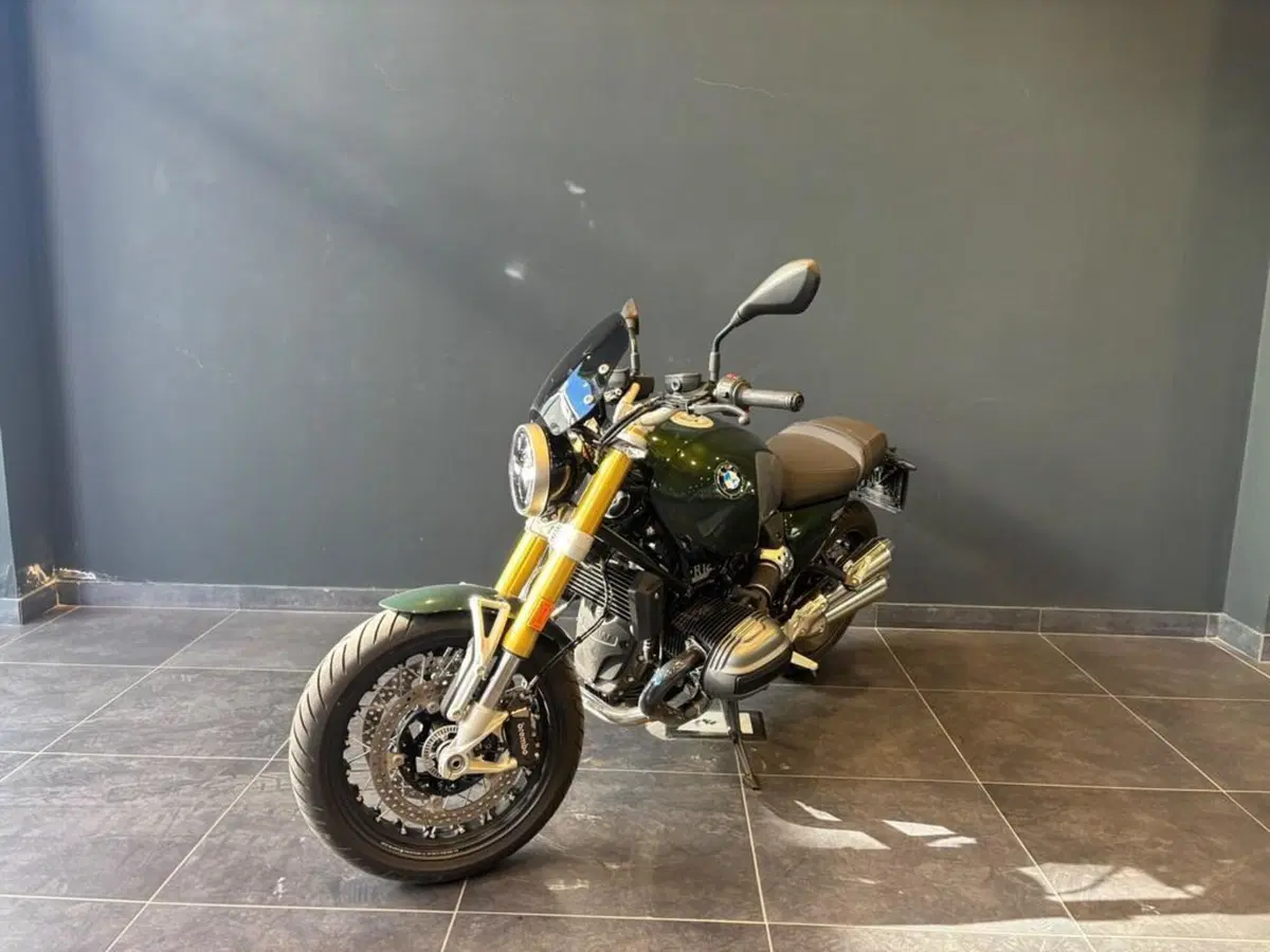 Bmw R 12 nineT (2023 - 26) (2)