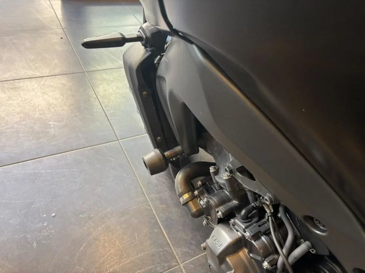 Yamaha MT-09 (2021 - 23) (9)
