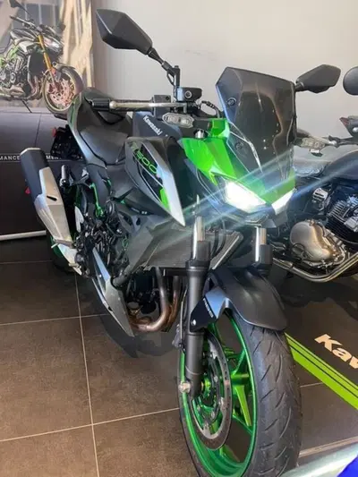 Kawasaki Z 500 SE (2024 - 27) usata