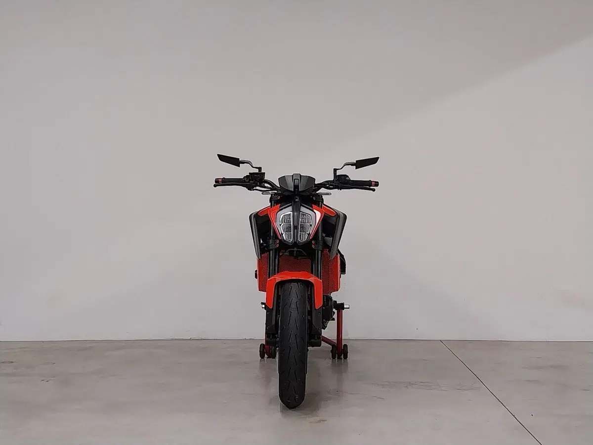KTM 890 Duke GP (2022 - 23) (4)