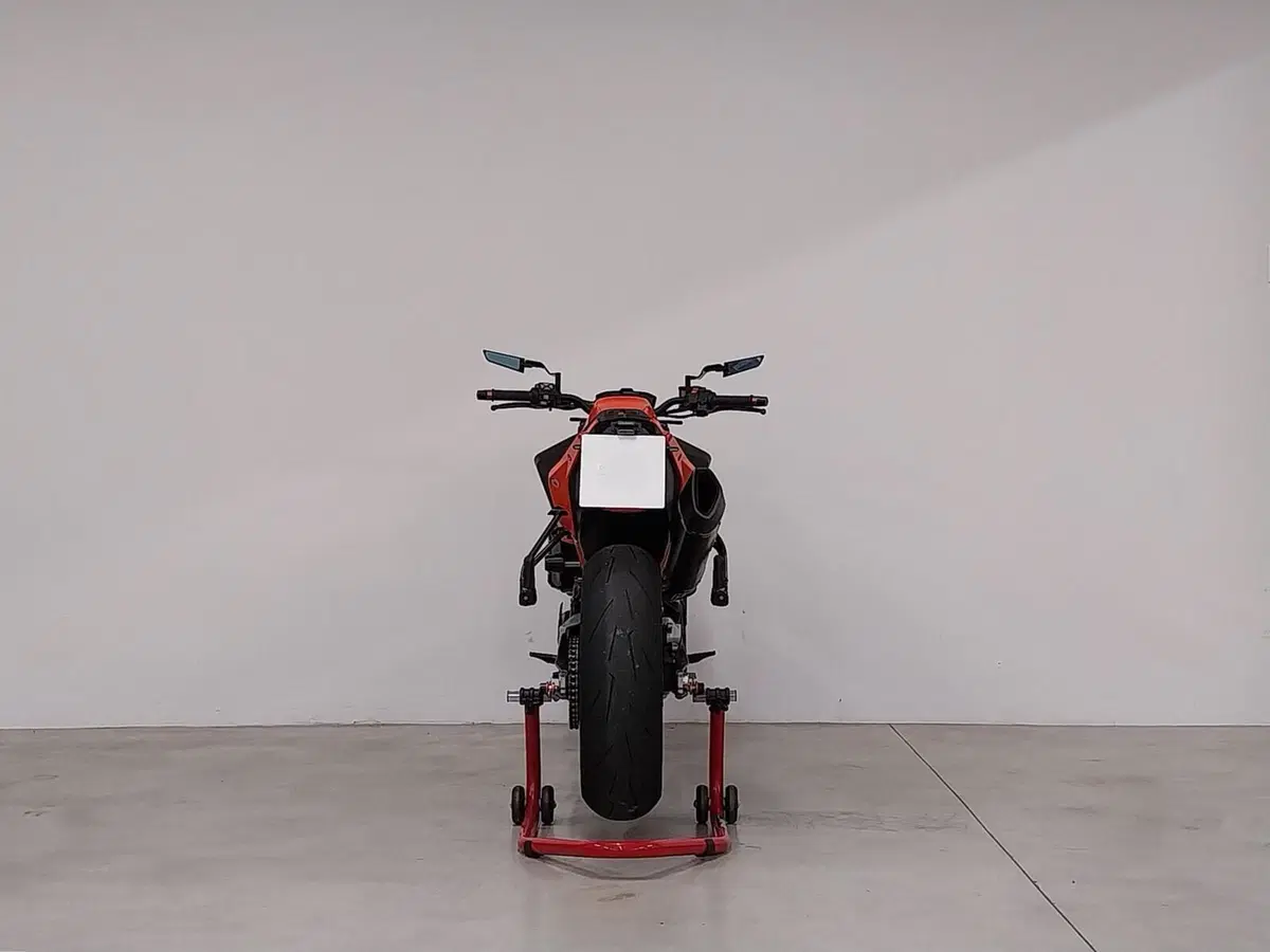 KTM 890 Duke GP (2022 - 23) (5)