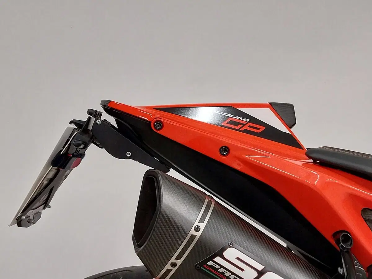 KTM 890 Duke GP (2022 - 23) (6)