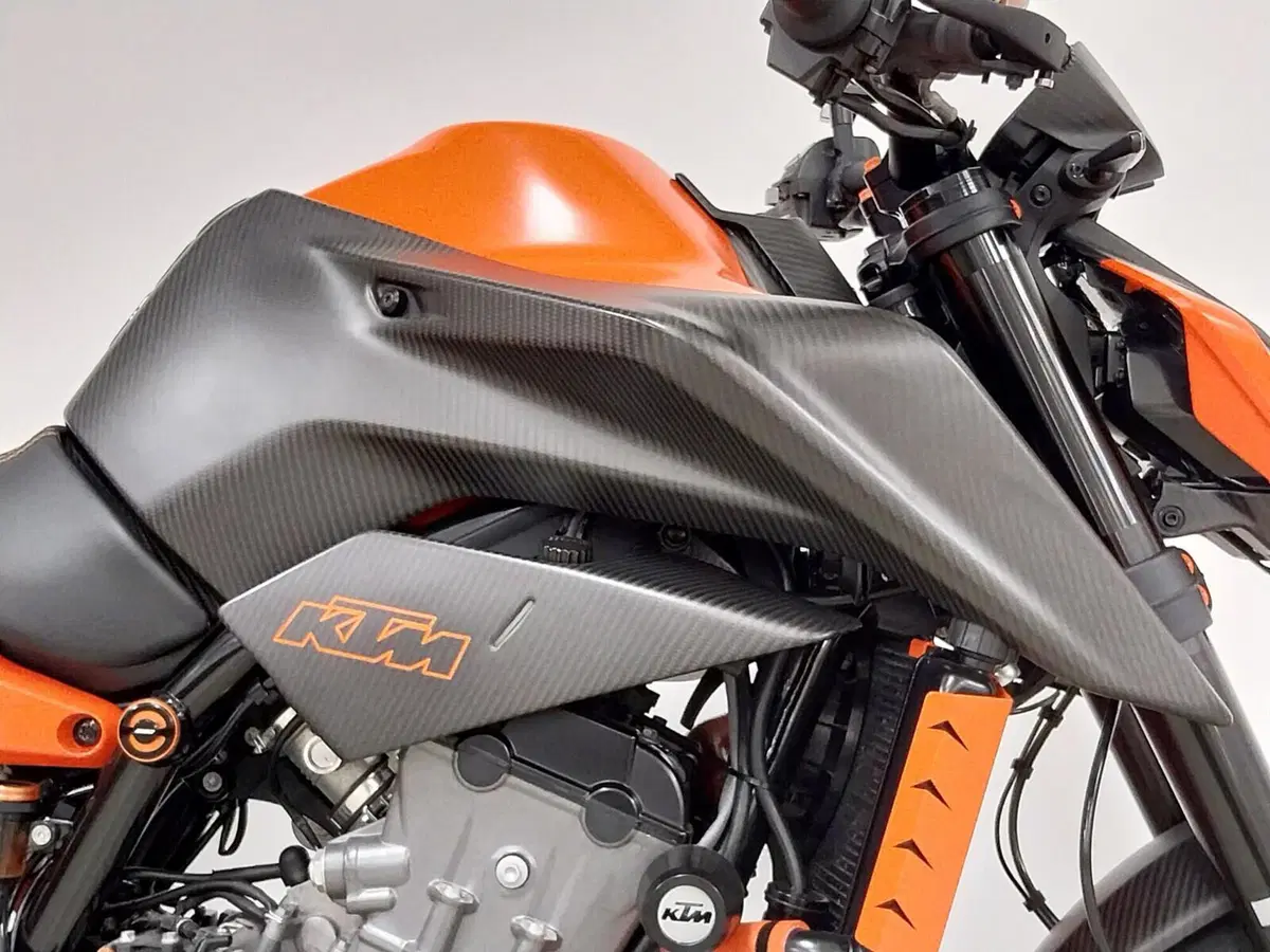 KTM 890 Duke GP (2022 - 23) (8)