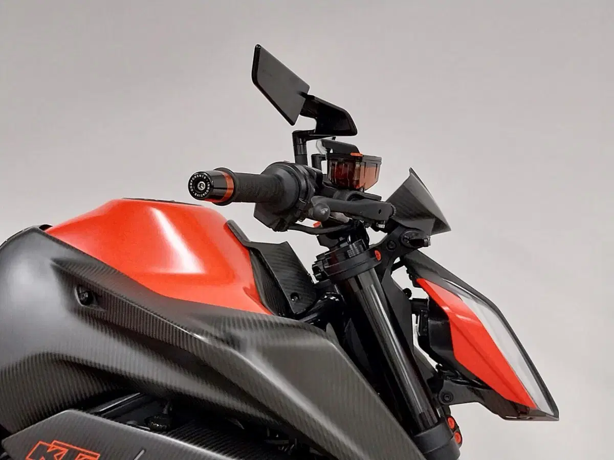 KTM 890 Duke GP (2022 - 23) (9)