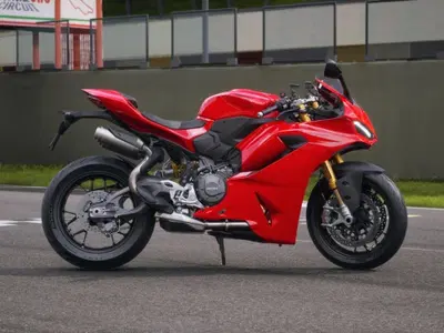 Ducati Panigale V2 S (2025 - 26) nuova