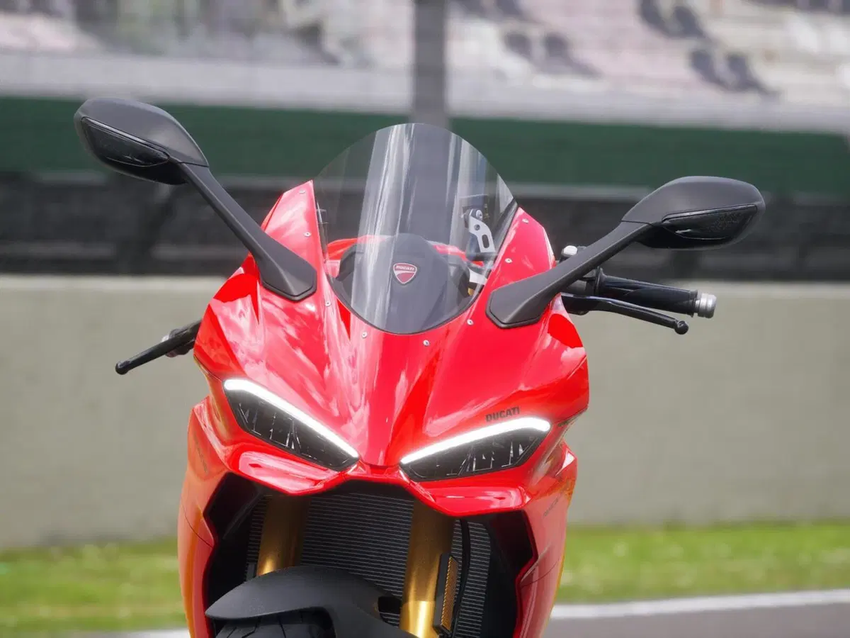 Ducati Panigale V2 S (2025 - 26) (5)