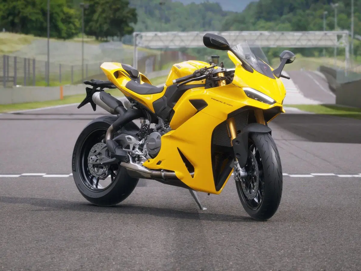 Ducati Panigale V2 S (2025 - 26) (3)
