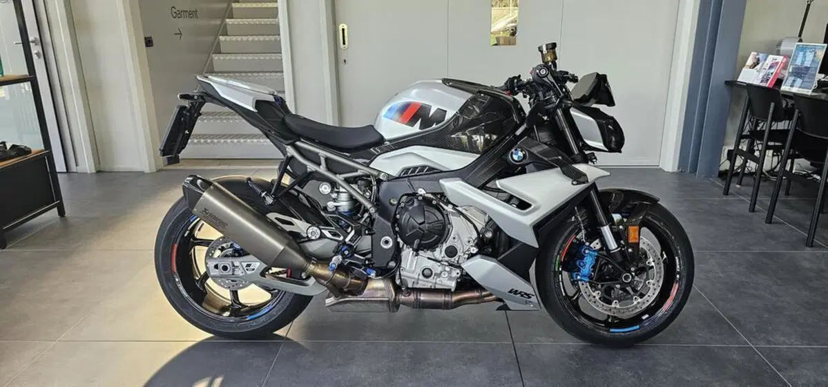 Bmw M 1000 R (2025 - 27)