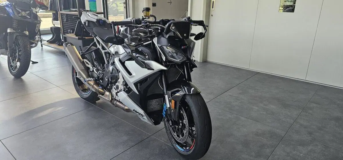 Bmw M 1000 R (2025 - 27) (3)