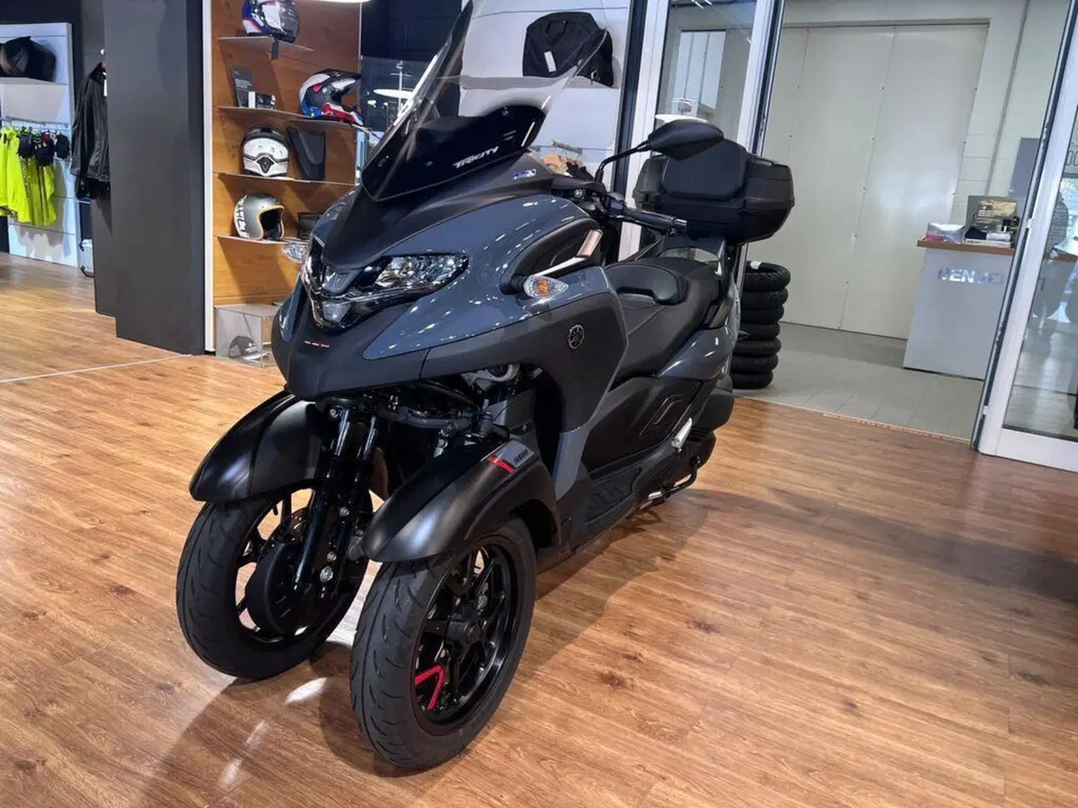 Yamaha Tricity 300 (2021 - 24) (4)