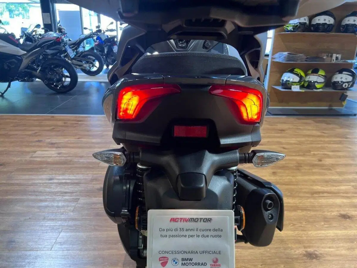 Yamaha Tricity 300 (2021 - 24) (10)