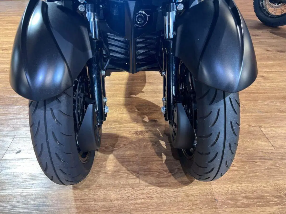 Yamaha Tricity 300 (2021 - 24) (13)