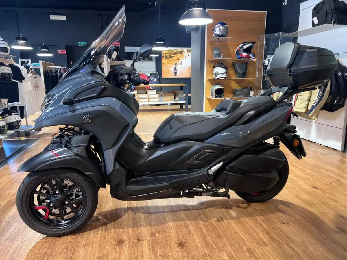 Yamaha Tricity 300 (2021 - 24) (5)