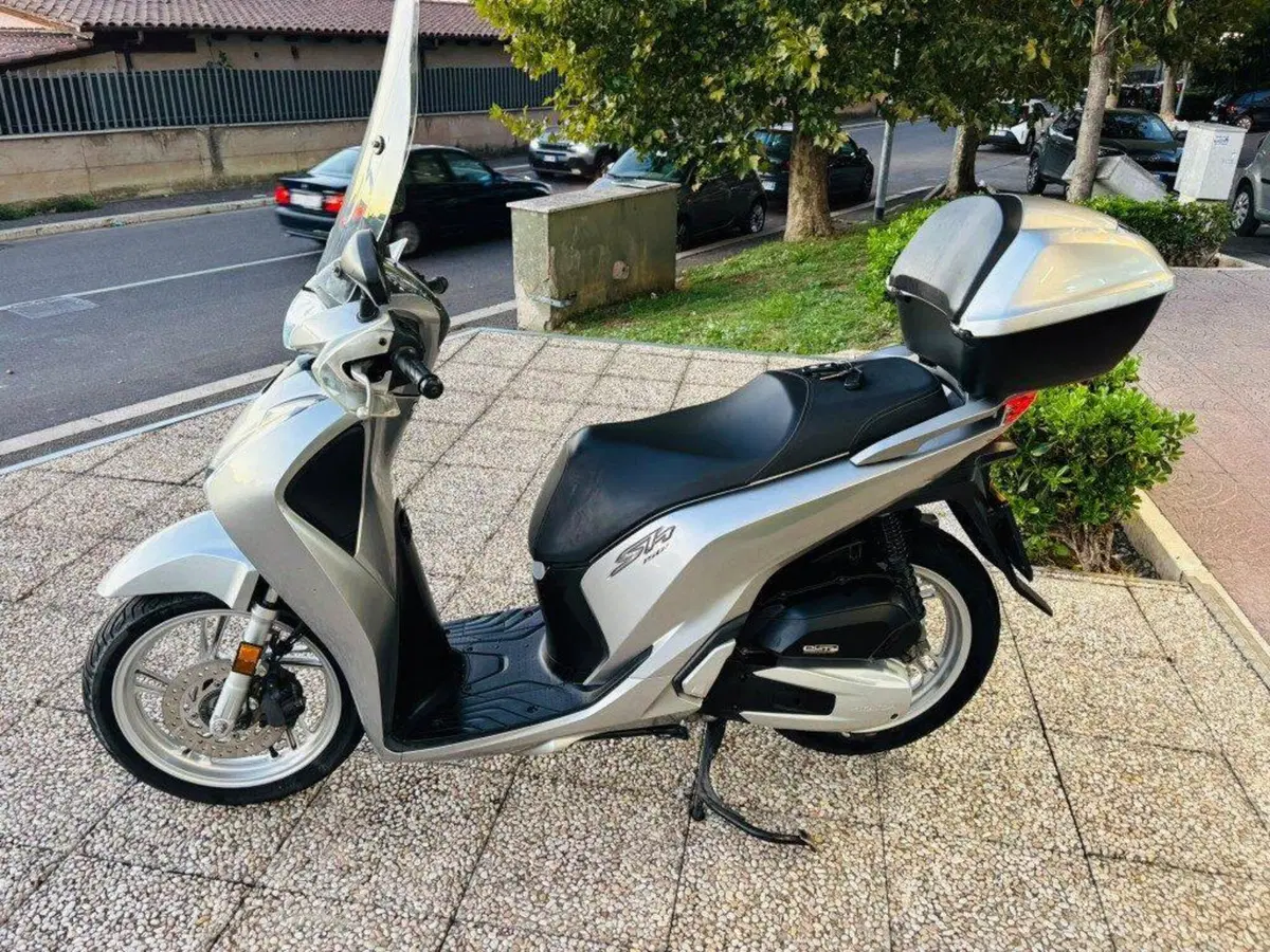 Honda SH 150i (2017 - 19) (6)