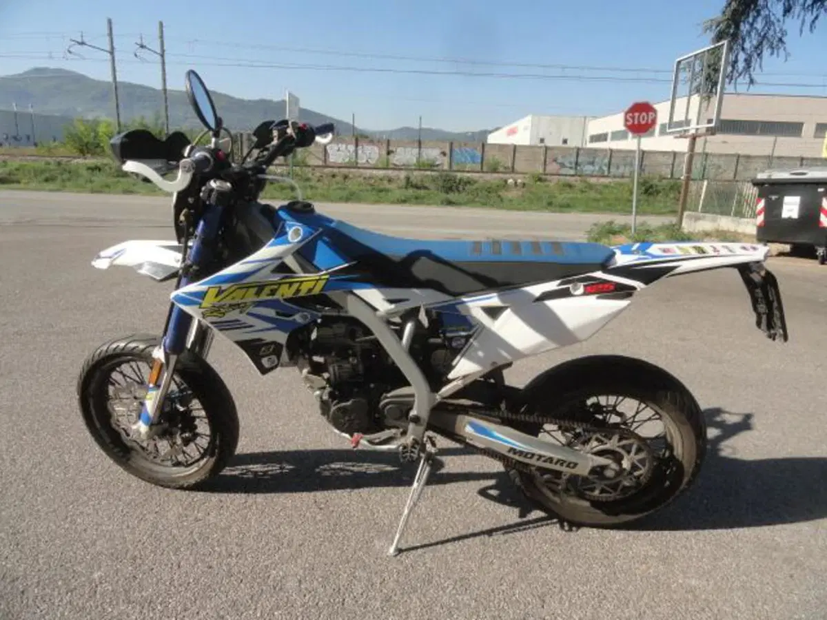 Valenti Racing SM 125 Z (2020 - 22) (5)