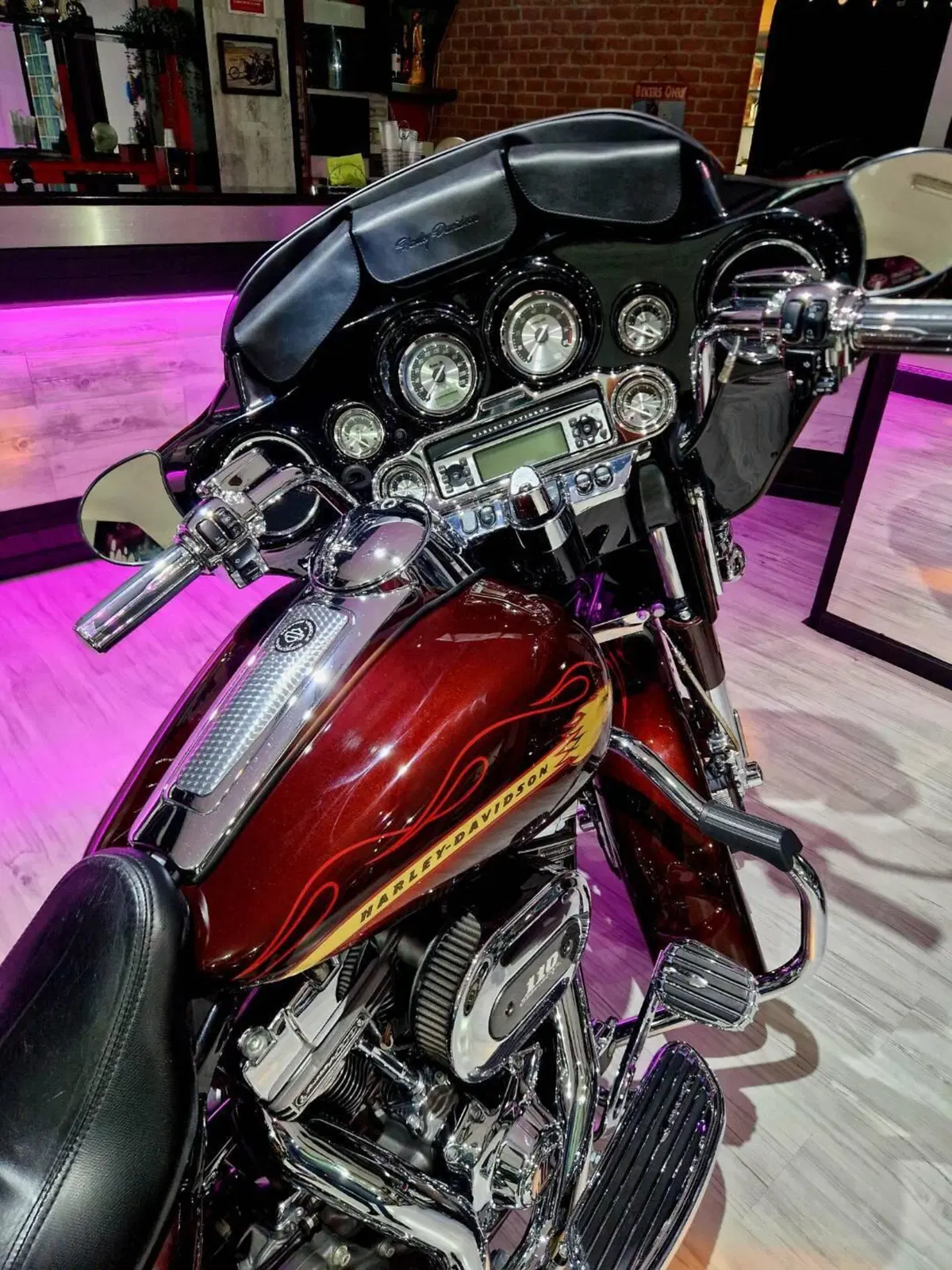 Harley-Davidson 110 Street Glide (2016) - FLHXSE (20)