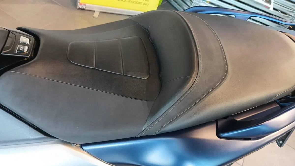Yamaha T-Max 530 DX (2017 - 19) (7)