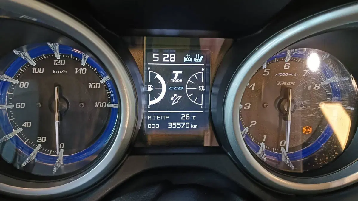 Yamaha T-Max 530 DX (2017 - 19) (6)