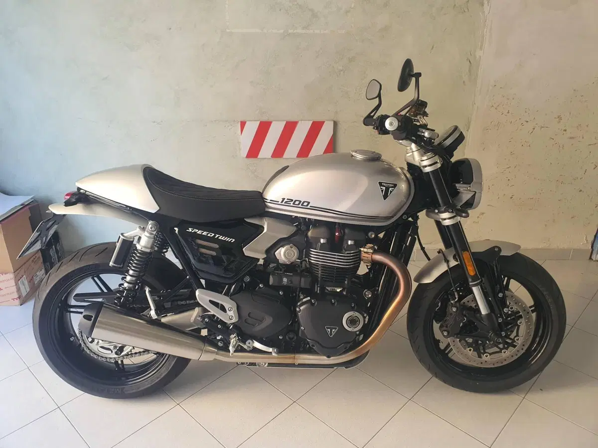 Triumph Speed Twin 1200 (2025 - 26) (7)