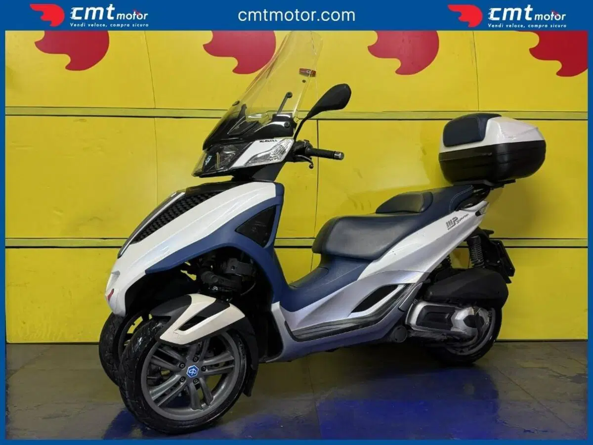 Piaggio Mp3 300 ie Yourban ERL (2011 - 17) (2)