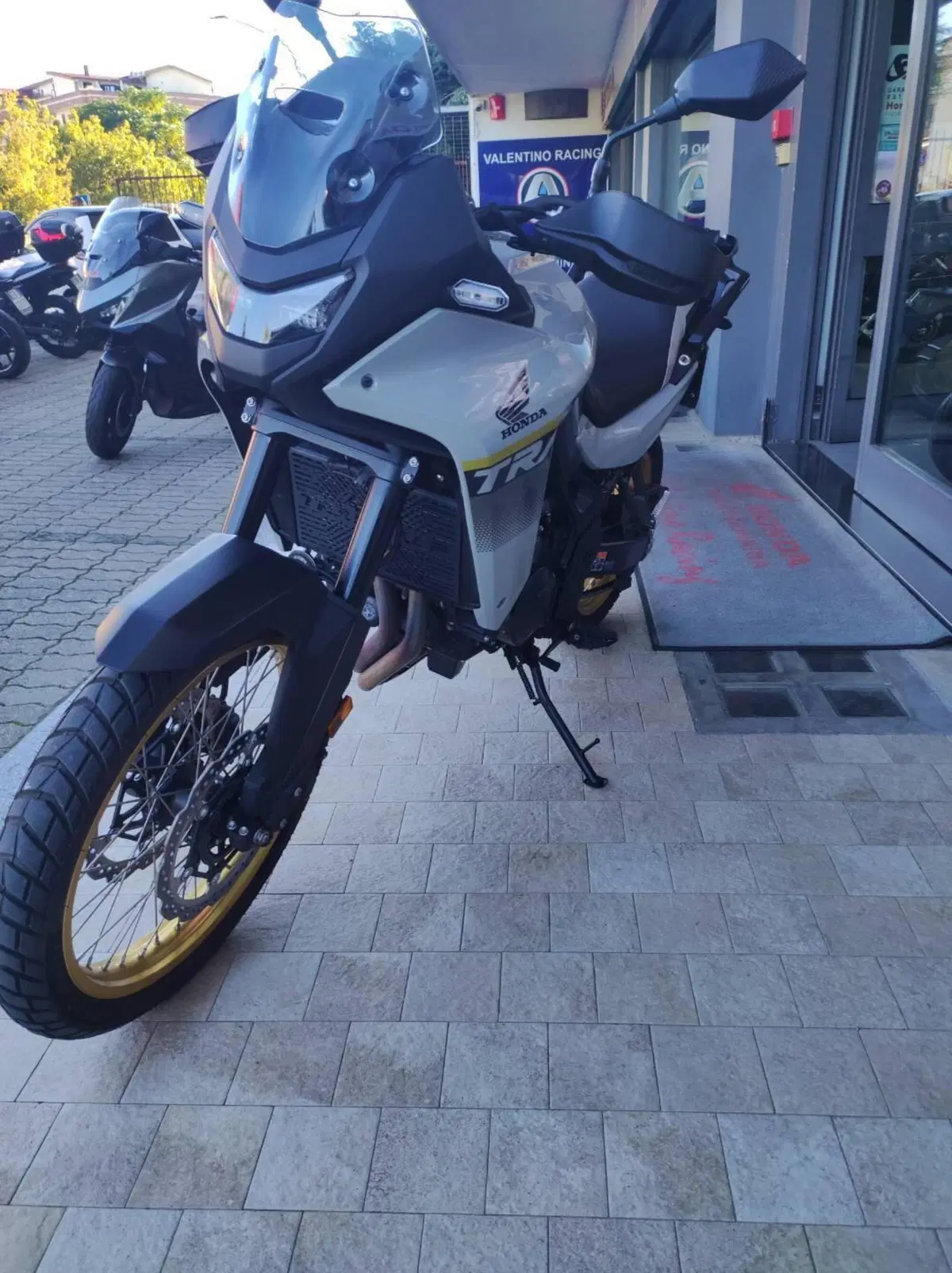 Honda Transalp XL750 (2025) (3)