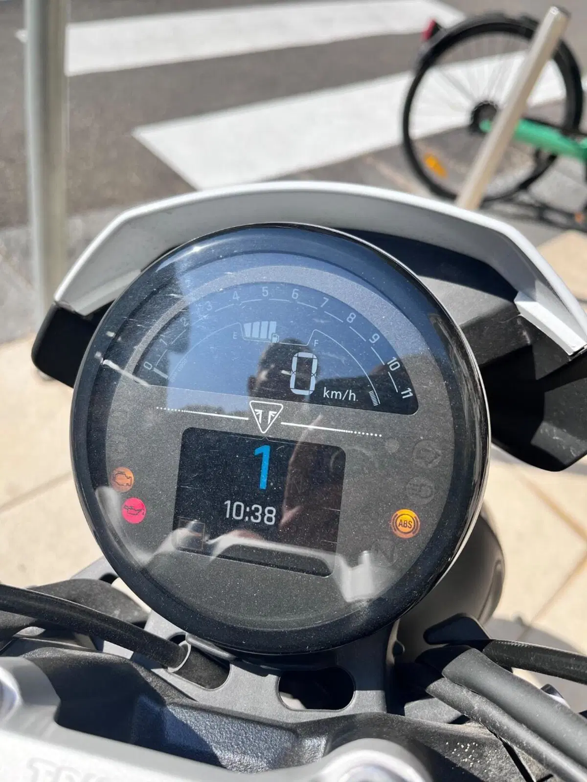 Triumph Trident 660 Triple Tribute Edition (2024) (12)