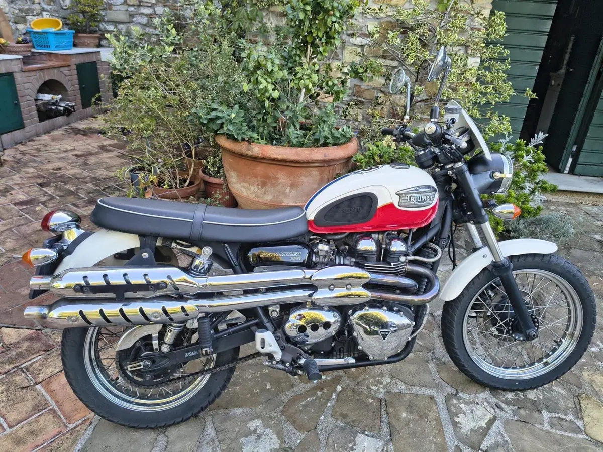 Triumph Scrambler (2006 - 17) (2)